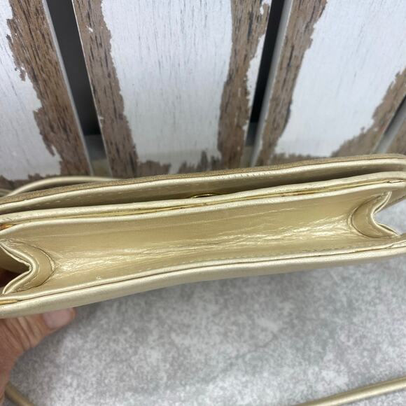 DONALD J PLINER Tan & Gold Suede Crossbody Purse Hammered Silver Hearts RARE - Picture 8 of 12